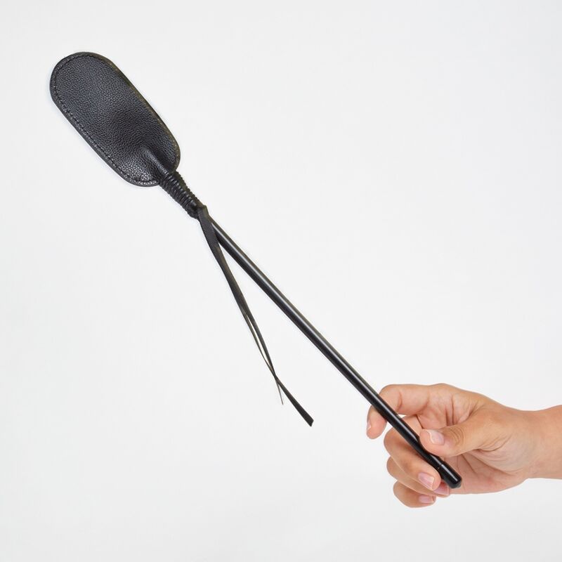 SECRET PLAY – Schwarze Reitgerte aus veganem Leder