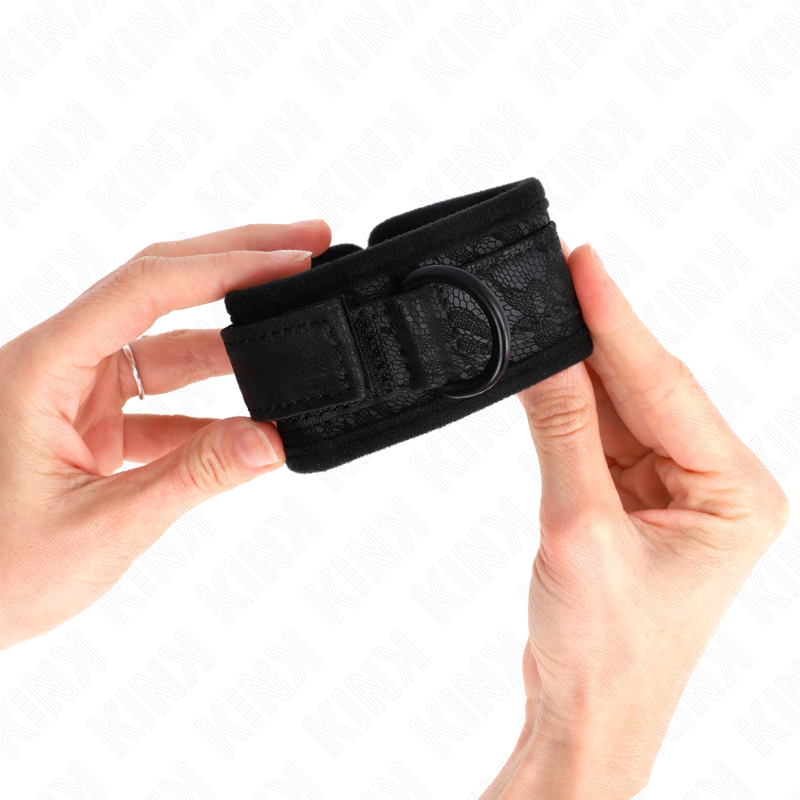 KINK – POLSI RICOPERTI DI PIZZO SCURO IN NEOPRENE REGOLABILE NERO 20-29 CM X 5 CM