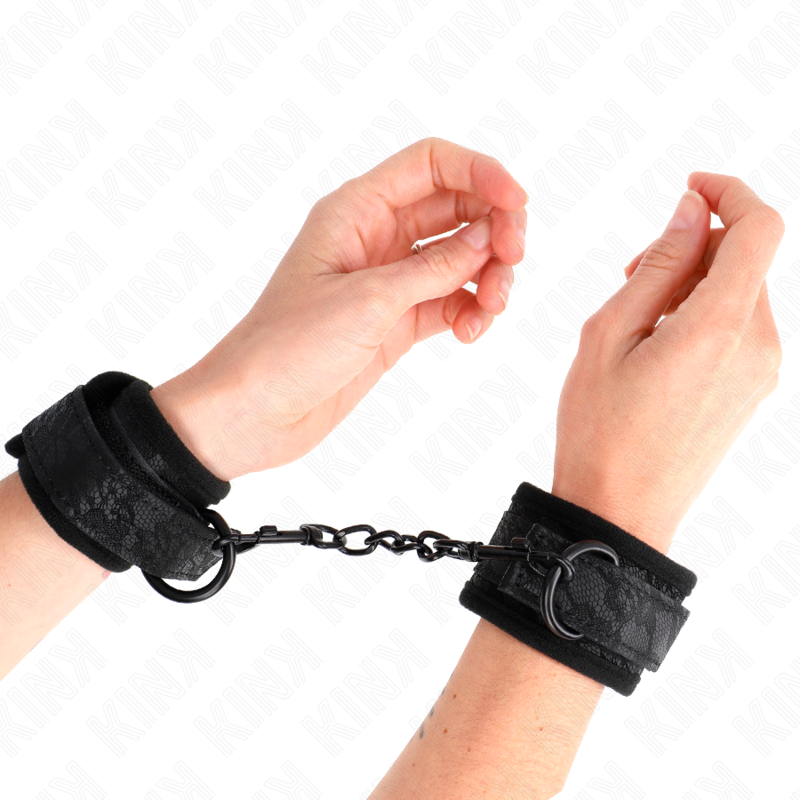 KINK – POLSI RICOPERTI DI PIZZO SCURO IN NEOPRENE REGOLABILE NERO 20-29 CM X 5 CM