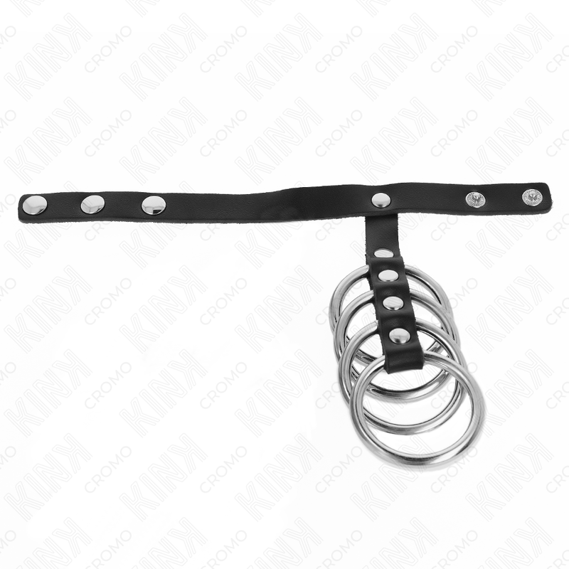 KINK – 4 ANELLI PER PENE IN METALLO DA 3,8 CM COLLEGATI CON CINTURINO IN PELLE DA 22 X 1,5 CM E CHIUSURA A PRESSIONE
